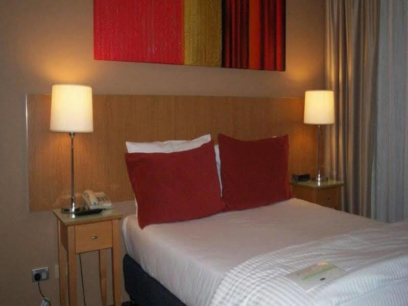Adina Serviced Apartments Sydney Martin Place Экстерьер фото